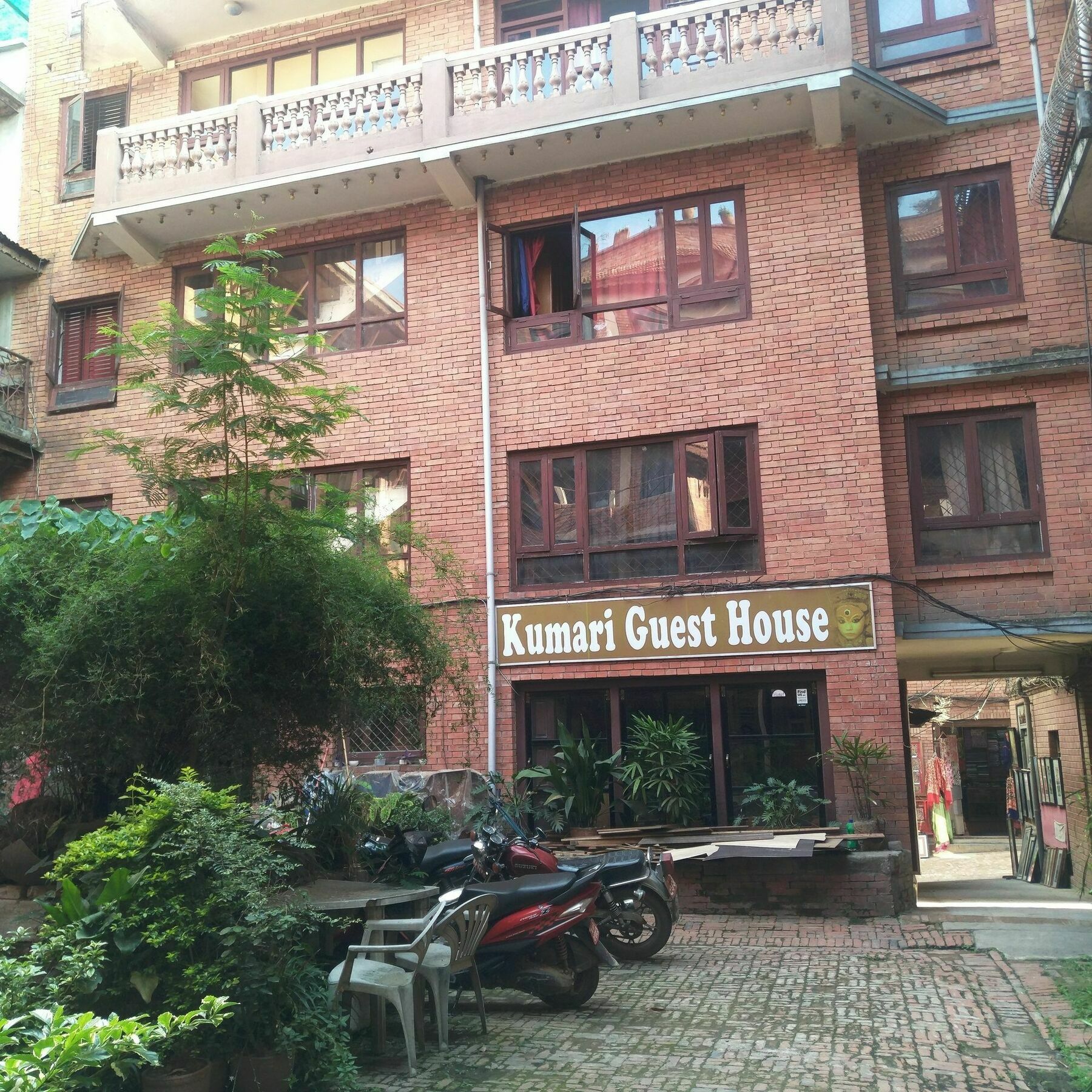 Kumari Guest House Bhatgoan Exteriér fotografie
